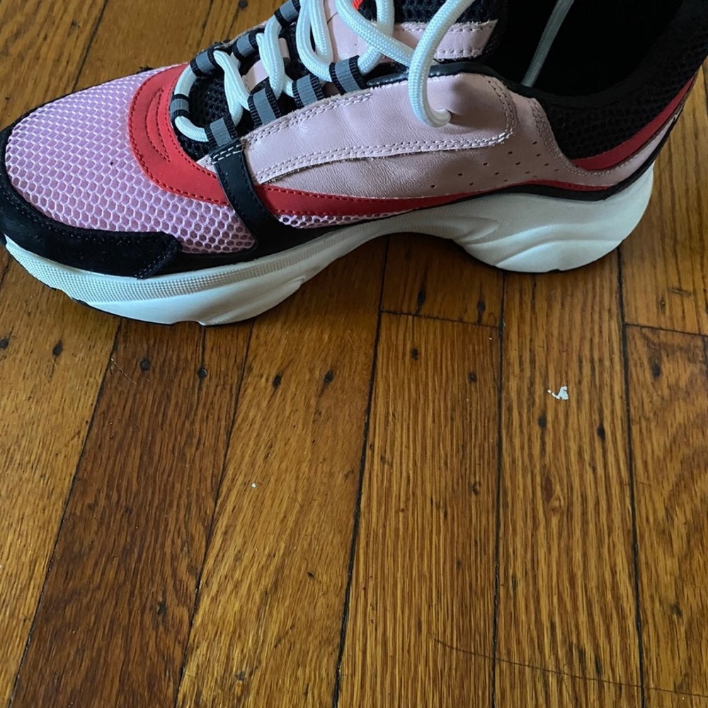 Christian Dior sneakers  worn once  size 38 unisex